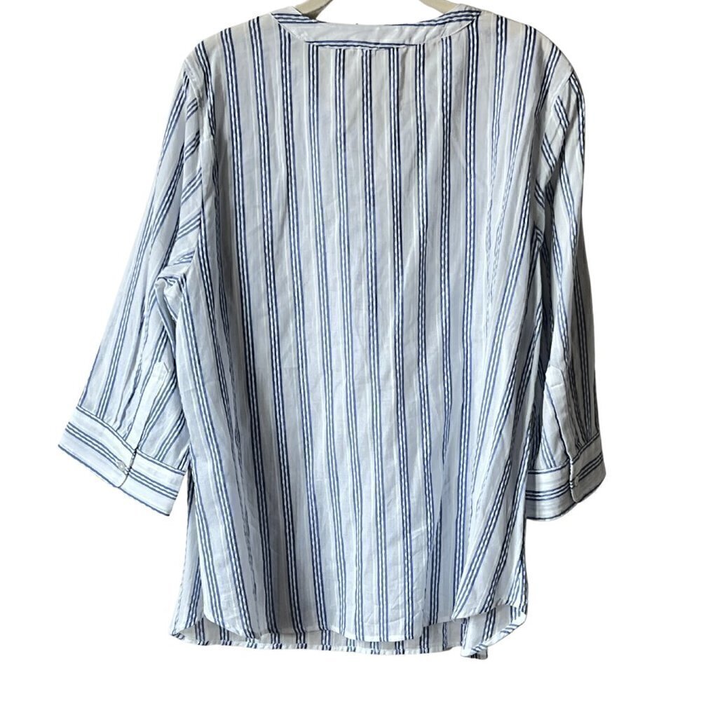Talbots Women's Seasucker Blouse with 3/4 Sleeves, 2X - Picture 2 of 10